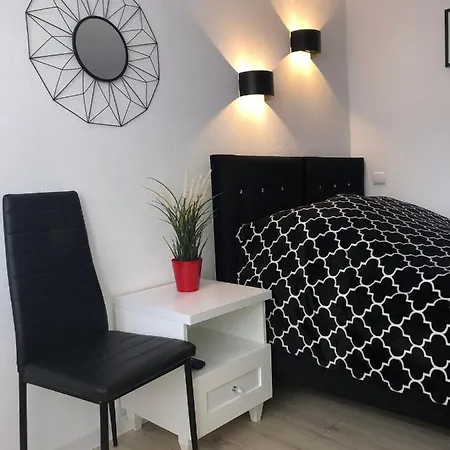 Jarzebinka Apartment